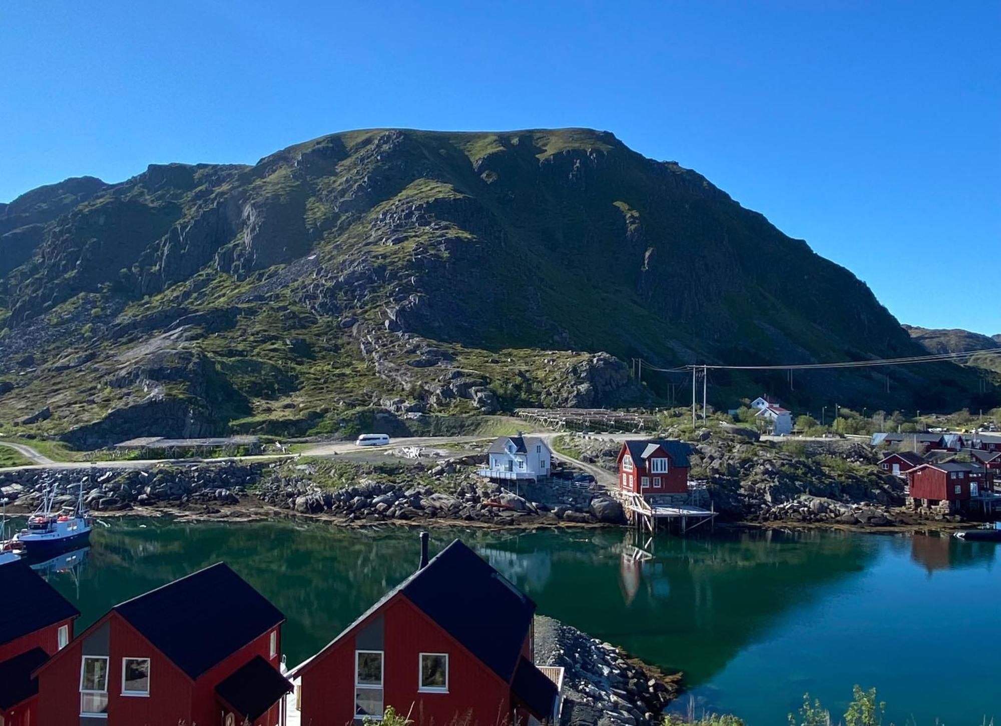 Superior Cabin Ballstad Lofoten Exterior photo